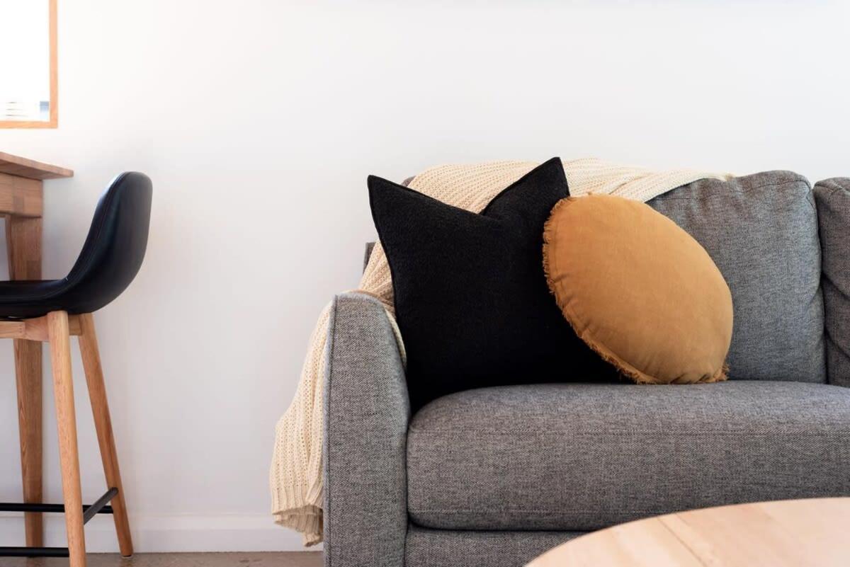 Balfour Wifi & Parking Holiday home *
