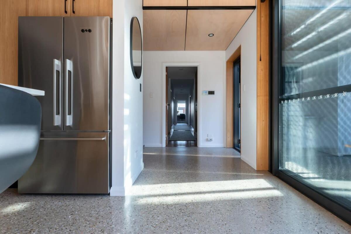 Balfour Wifi & Parking Holiday home Launceston